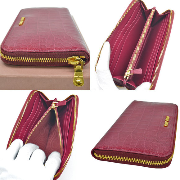 Prada Black Triangle Bifold Wallet - Picture 1 of 3